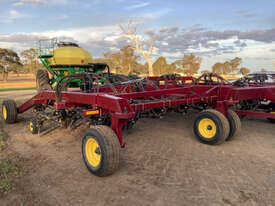 Seed Hawk 30' Air seeder Complete Multi Brand Seeding/Planting Equip - picture0' - Click to enlarge