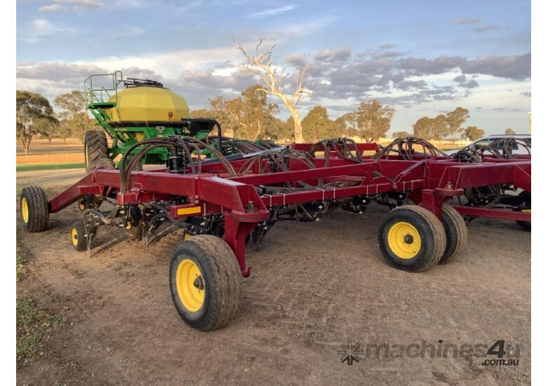 Used 2014 Seed Hawk 30 Seeding Equipment in , - Listed on Machines4u