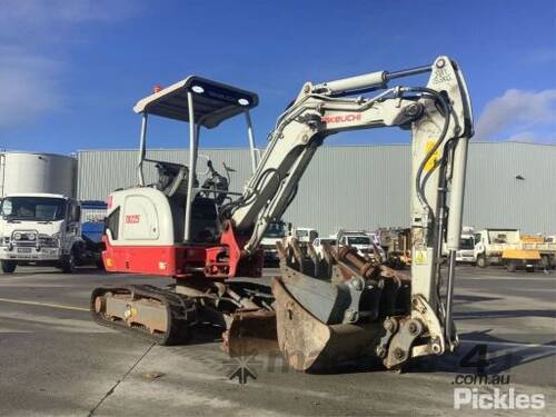 Takeuchi TB225