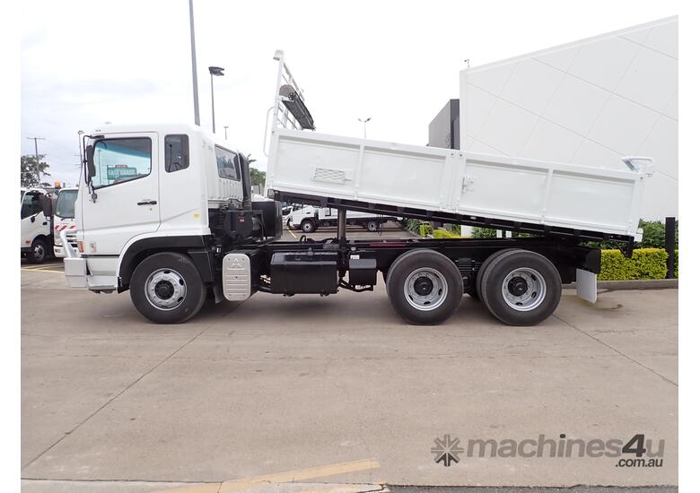 Buy Used 2009 Mitsubishi FV Cab Chassis in , - Listed on Machines4u