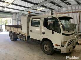 2008 Hino Dutro 300 - picture0' - Click to enlarge