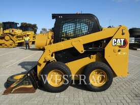 CATERPILLAR 226D3 Skid Steer Loaders - picture0' - Click to enlarge