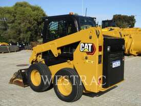 CATERPILLAR 226D3 Skid Steer Loaders - picture2' - Click to enlarge