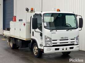 2015 Isuzu NPR 300 - picture0' - Click to enlarge