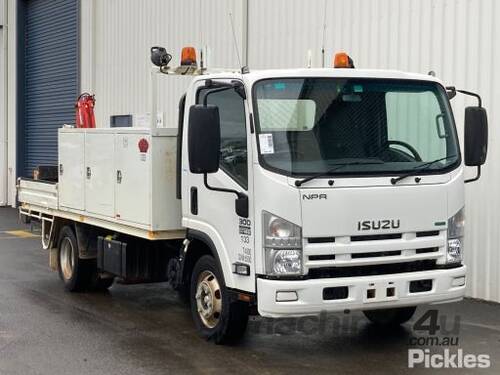 2015 Isuzu NPR 300