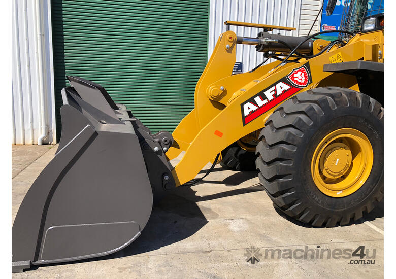 caption LOVOL WL958K-Cummins - 18 Tonne ALFA Series Wheel Loader + FREE Mini Excavator
