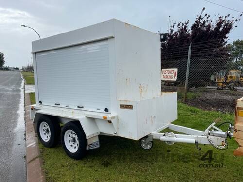 Buy Used 2017 Custom Trailer Enclosed 8x5 Braked Ex-council 2017 ...