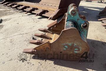 Eye 400mm rock bucket