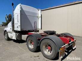 2001 Kenworth T404 - picture2' - Click to enlarge