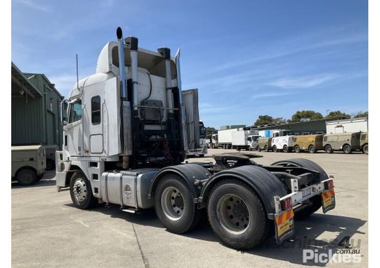 Buy Used Freightliner ARGOSY FLH Sleeper Cab Trucks in , - Listed on ...