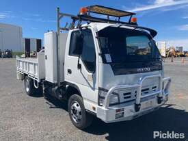 2006 Isuzu NPR 300 - picture0' - Click to enlarge