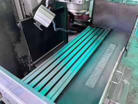 King Rich CNC milling machine - picture1' - Click to enlarge