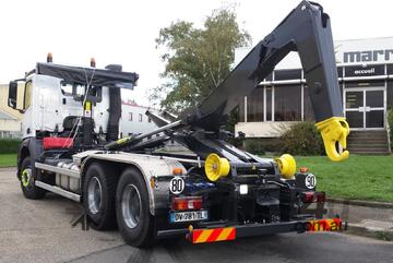 MARREL AL 24 PA HOOKLIFT