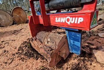 SplitEx Excavator Log Splitter Attachment: 5-6T - Supplied with Hitch and Hoses!