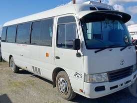 Toyota Coaster XZB50R - picture0' - Click to enlarge