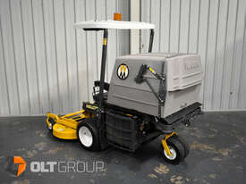 Walker MD21D-H Zero Turn Mower with High Dump 21hp Diesel Engine 636 Low Hours - picture0' - Click to enlarge