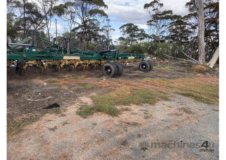 caption 2015 Seedmaster 80ft Air Drills