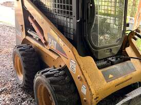 Skid Steer CAt 226B  - picture0' - Click to enlarge