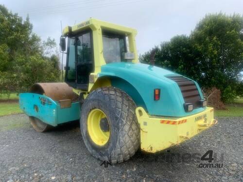 caption 2014 Ammann - 15T Flat Drum BIB Roller l 4873 Hours l Aircon ROPS Cab, 80% Good Rear Tyres
