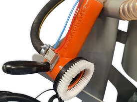 Dustless Mobile Sandblasting Machine - picture1' - Click to enlarge