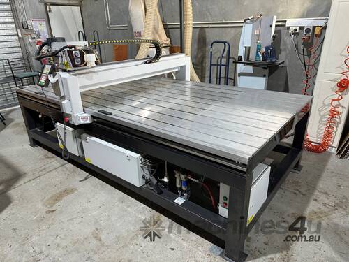 2011 Multicam SL2515v CNC Routing  Machine