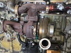 Fuso Truck Motor - picture1' - Click to enlarge