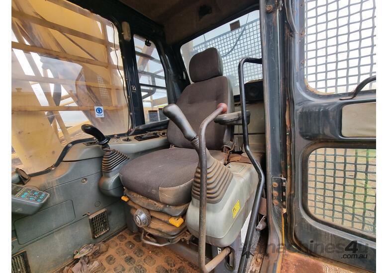 caption 1998 Komatsu PC220-6 with Rotating Grapple Ensign FTR 1865W