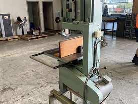 Used Hitachi Vertical Bandsaw - picture2' - Click to enlarge