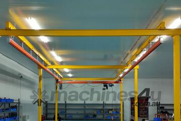 Manual Light Crane System Column Ground Mount | 250kg Chain Hoist Included
