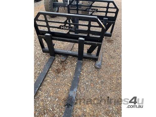 caption 2023 John Deere Pallet Forks Misc Tract At