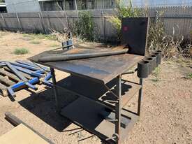 Steel Workbench - picture0' - Click to enlarge