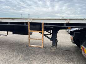 2005 Maxitrans ST3 Flat Deck Trailer B Trailer - picture0' - Click to enlarge