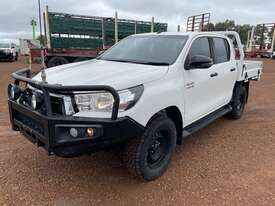 2019 Toyota Hilux SR Diesel - picture2' - Click to enlarge
