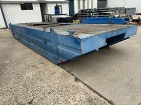 Unbranded Flat Top Steel Barge - picture0' - Click to enlarge