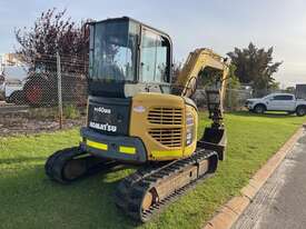 Excavator Komatsu PC40 4 Tonne 3x buckets and thumb - picture0' - Click to enlarge