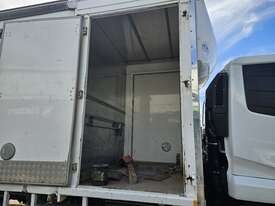 2016 UD PDC8E 6x2 Curtainsider (Alison Auto) (Airbag Suspension) - picture0' - Click to enlarge