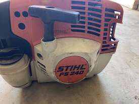 Stihl FS240 Brushcutter - picture2' - Click to enlarge