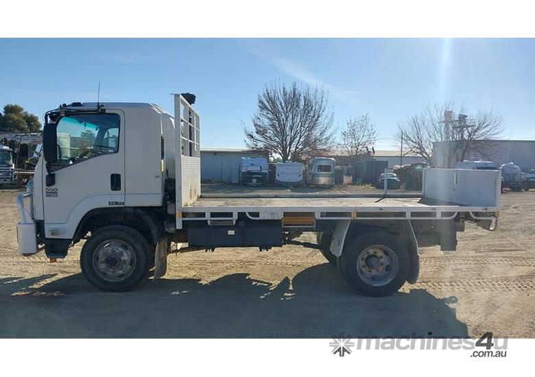 Buy Used Isuzu Isuzu FSS Semi Trailer Truck in , - Listed on Machines4u