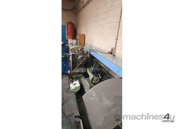 caption Centre Lathe Graziano SAG 210 - Includes assorted tools and attachments!