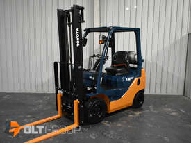 Used toyota 8fg18 forklift for sale 3700mm 2 stage clear view mast pneumatic tyres - picture0' - Click to enlarge