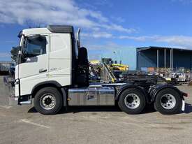 2014 Volvo FH   6x4 Prime Mover - picture0' - Click to enlarge