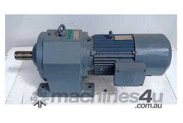 Sew Eurodrive 2.2 kW Reduction Drive Ratio 25.49 Sew Eurodrive 2.2 kW Reduction Drive Ratio 25.49