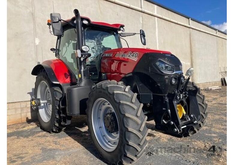 2022 CASE IH Puma 240 Ultimate  + Very Low Hours