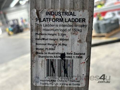 Gorilla Industrial Platform Ladder