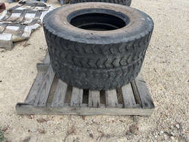 Qty of 2 x 11R22.5 Tyres - picture0' - Click to enlarge