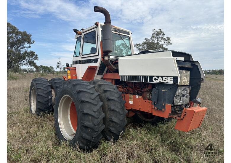 caption Case 4890 Tractor (NON MOBILE)