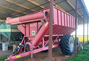 Unknown Chaser Bin Haul Out / Chaser Bin Harvester/Header