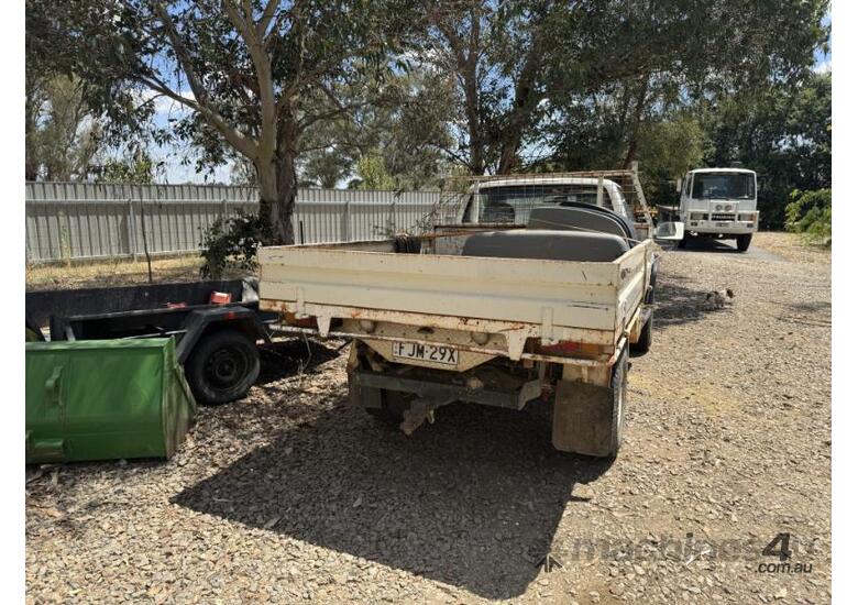 caption 1991 Hilux Ute