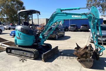 Kobelco   SK35SR-6 EXCAVATOR