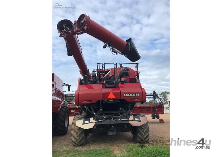 2013 Case IH 7230 Combine 